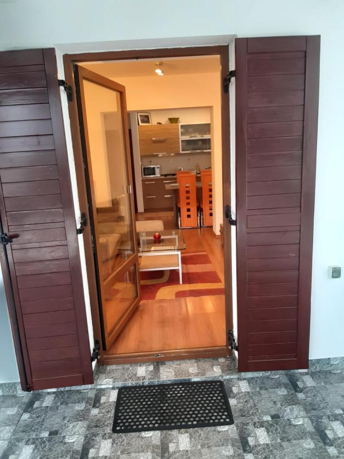 Apartman Draci Stit Apartment วิสโซเค ดาตรี ภายนอก รูปภาพ